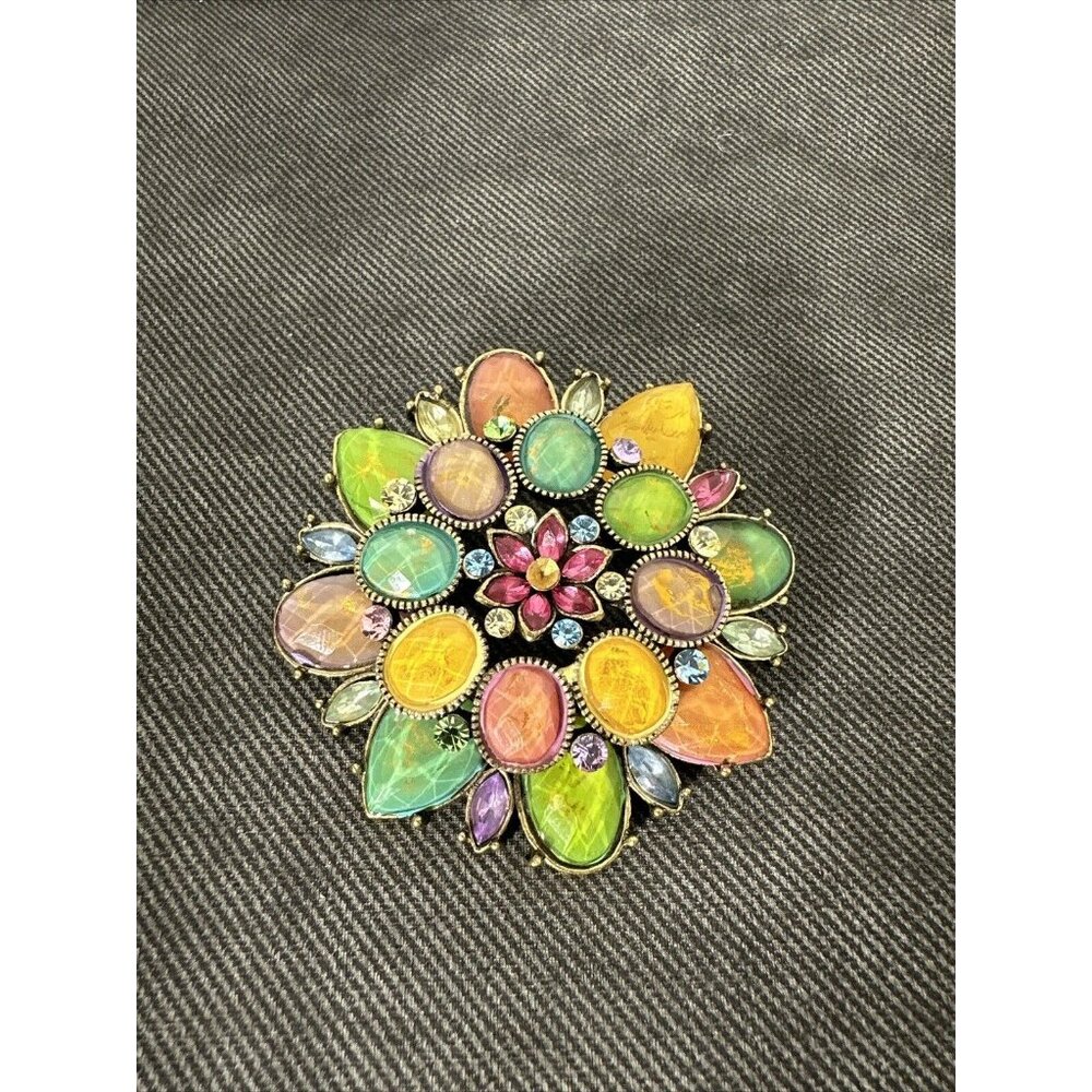 Vintage large  Unsigned Splashy Multi Color Floral Rhinestone Sun Burst Brooch